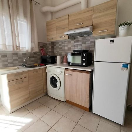 Elegant Central Apartment In Volos Bagian luar foto