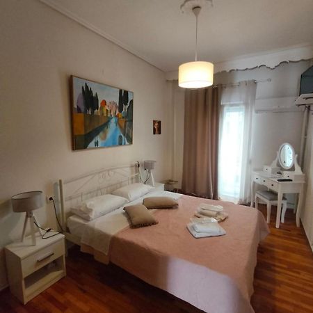 Elegant Central Apartment In Volos Bagian luar foto