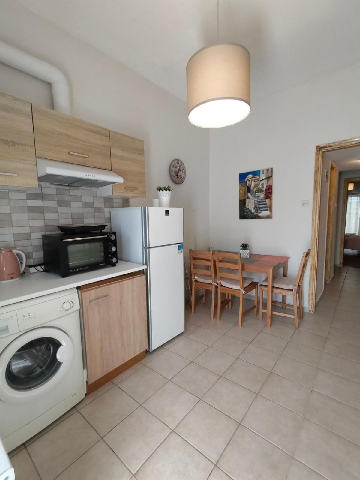 Elegant Central Apartment In Volos Bagian luar foto