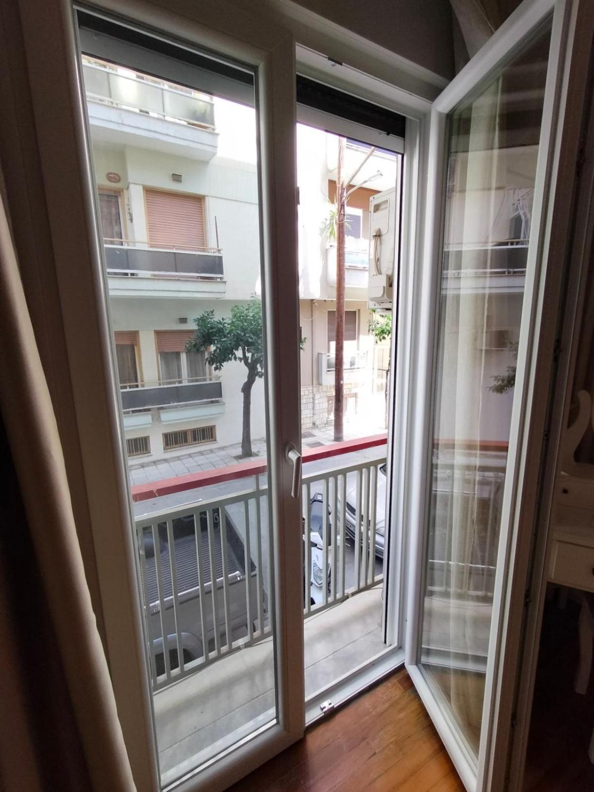 Elegant Central Apartment In Volos Bagian luar foto